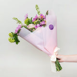 Seasonal bouquet, hand-tied bouquet