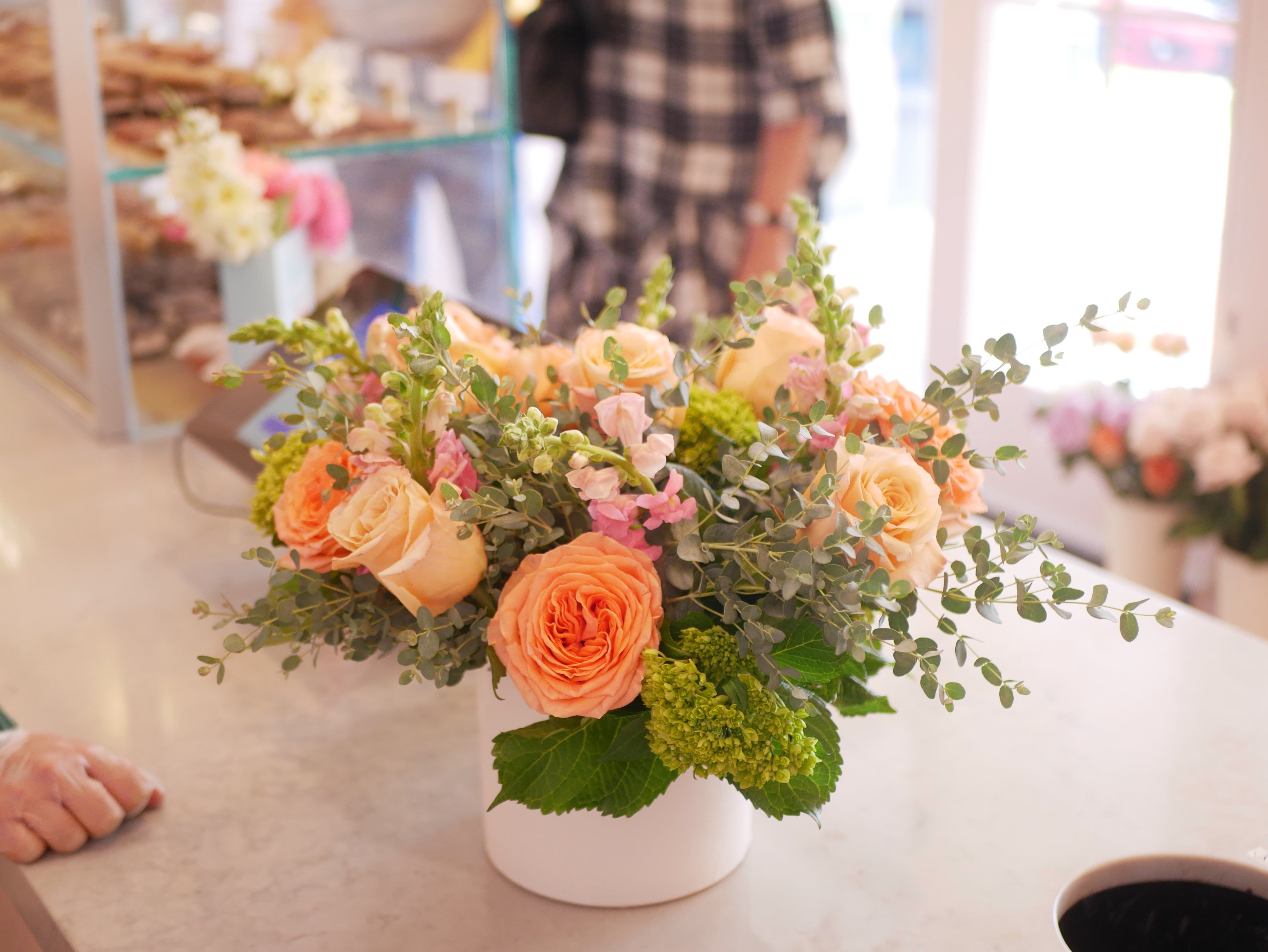 Monthly Flower Subscriptions: A Simple Way to Keep Fresh Flowers at Home