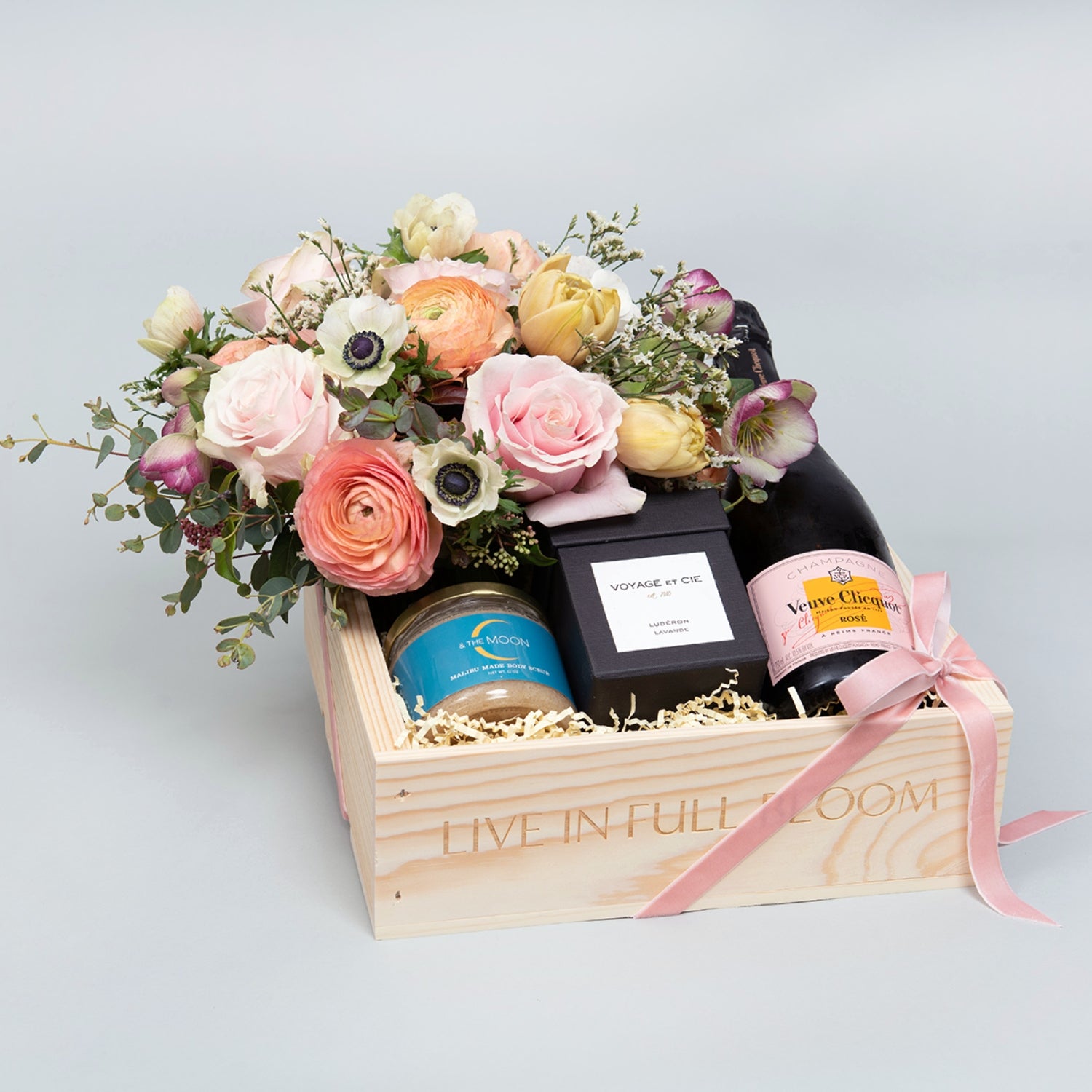 The Queen Gift Box – Viola Floral
